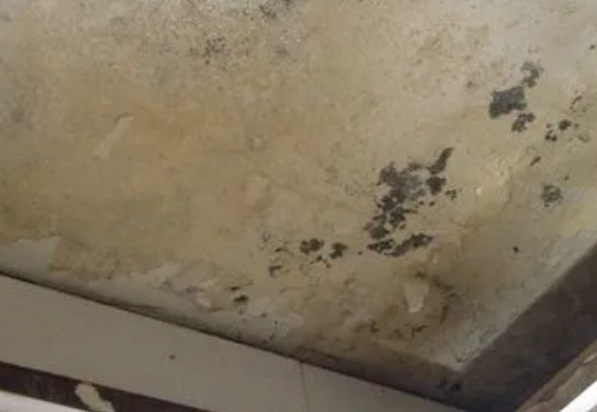 黔西南阳台漏水维修公司分享下黔西南卫生间渗水维修需要注意哪些问题。